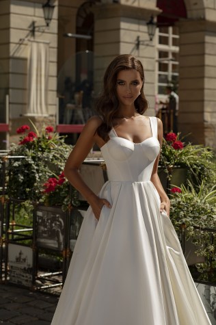 918-4-Wedding-dress-Lady-Di-Bride (1)